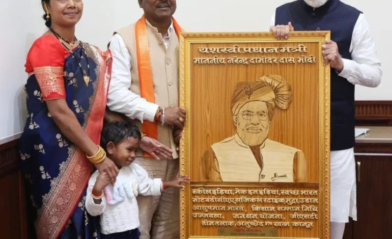  प्रधानमंत्री मोदी तक पहुँचा बस्तर दशहरे का निमंत्रण, सांसद महेश कश्यप ने किया आमंत्रित