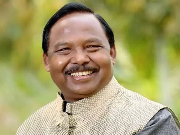  रोटी मेकर मशीन घोटाला: 50 हजार की मशीन खरीदी गई करीब 8 लाख में, मंत्री नेताम ने मांगी रिपोर्ट