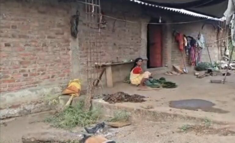  3 दिनों में एक ही परिवार के 3 मासूमों की मौत, बुखार पर झोलाछाप इलाज और झाड़-फूंक बन गई जानलेवा गलती