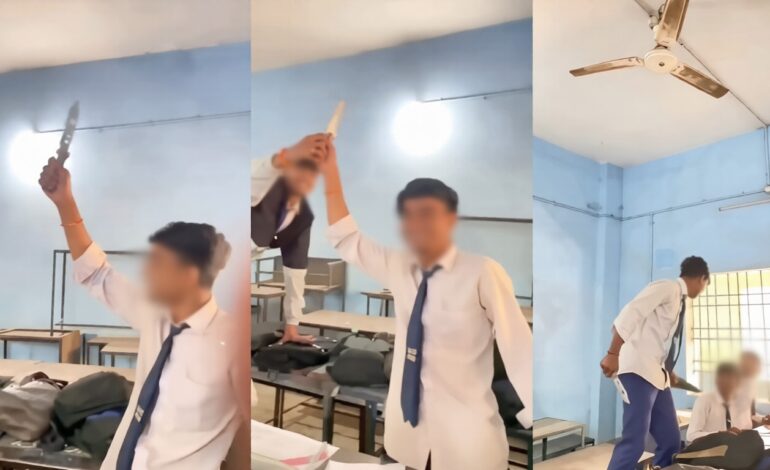 शिक्षा के मंदिर में चाकू से मस्तीबाजी, क्लासरूम में धारदार हथियार लहराते छात्रों का वीडियो वायरल; पुलिस ने 3 नाबालिगों को पकड़ा