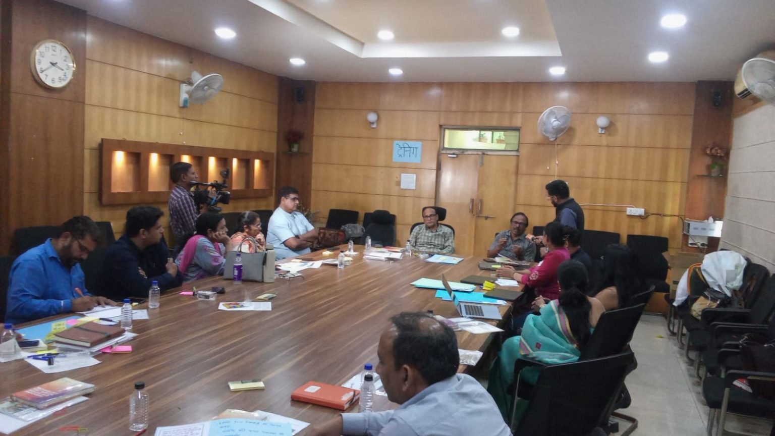 छत्तीसगढ़ के सरकारी स्कूलों में AI की एंट्री, अब तकनीक से निखरेगी बच्चों की पढ़ाई