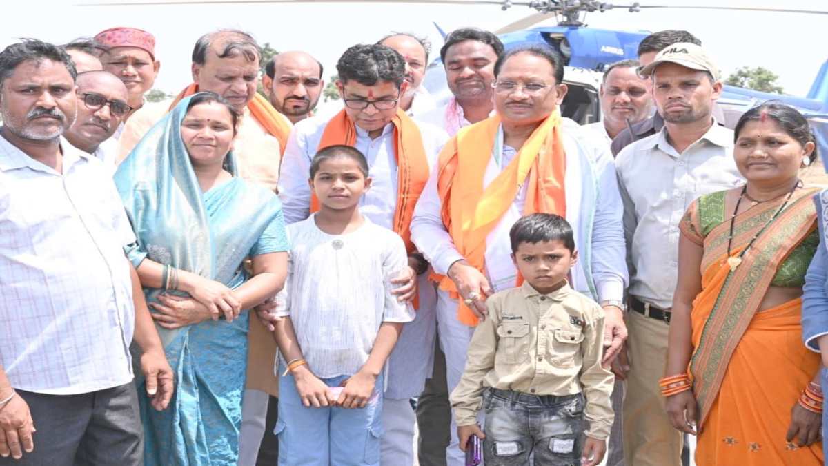 सुशासन तिहार: महिलाओं ने CM साय को बताया कैसे बदली जिंदगी, कहा – बच्चों के भविष्य का सहारा बनी महतारी वंदन योजना