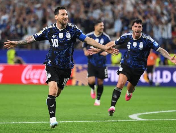 FIFA World Cup 2026: इंग्लैंड को हराकर लगातार दूसरी बार फाइनल में पहुंची अर्जेंटीना, अब खिताब के लिए स्पेन से होगी भिड़ंत